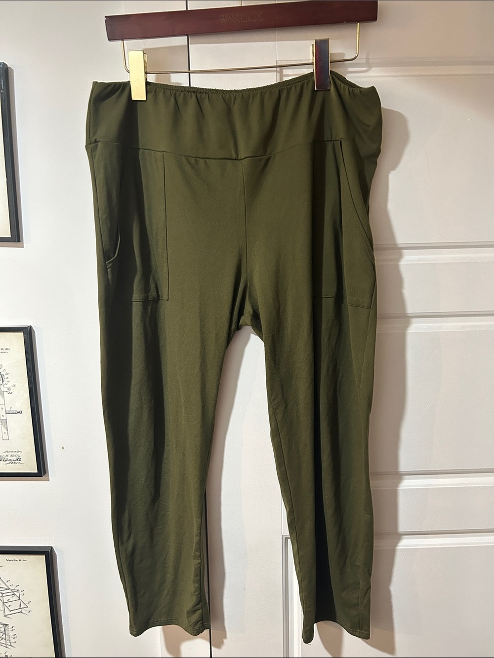 Agnes & Dora Olive Green Capris